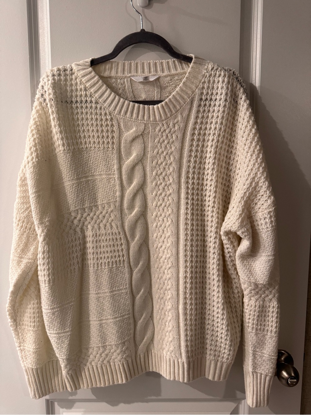 Time and Tru Crewneck Sweater